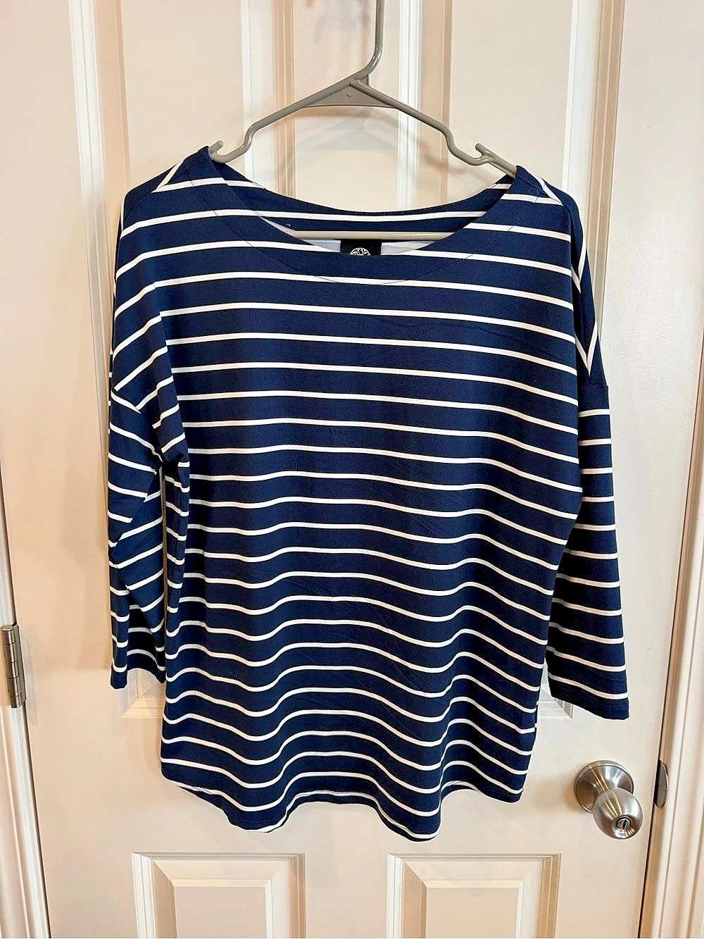Bobeau Striped Top in Blue & White Size Medium